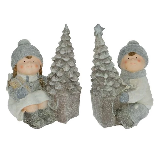 Gyerek figura fenyőfával, fiú vagy lány, 31x21,5x39 cm, szürke és fehér (2 féle)