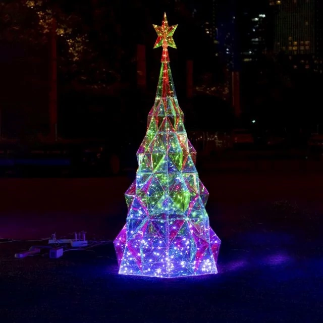 Holografikus LED-es fenyőfa csillaggal, 1,67 m