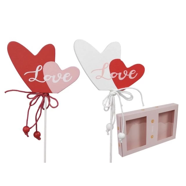 Szív „Love” felirattal fa betűzős piros, fehér 7,5×5,5 cm (12 db)